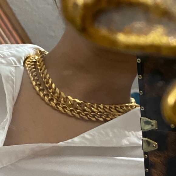 Miami Chain Link Gold Necklace - Stainless Steel - Picture 4 of 11